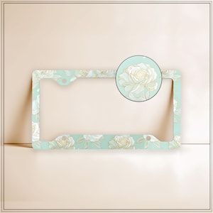 Cute Vintage Floral License Plate Frame for Mother&#39;s Day, Gift for Mom Under 30, Car Accessories for Women, 1st Anniversary Gift