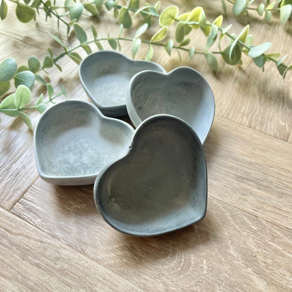 Mini Concrete Heart Bowl | Heart Trinket Bowl |Heart Shaped Ring Dish| Concrete Heart