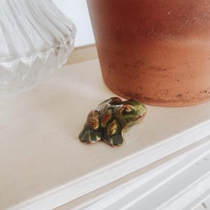Trinkets, vintage mini frog, Antique Vintage shelf accent curio shadow box trinket, miniature green frog small ceramic frog figurine,
