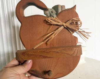 Wood kitty cat with shelf, Vintage Wall Decor wooden shelf, Small cat shelf, display shelf, primitive Home Decor, cat shaped