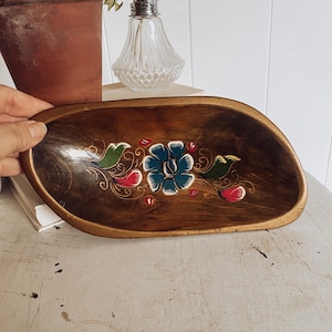 Vintage Mexican Folk Art Hand painted Wooden Carved Bowl, wood bowl for trinkets, shelf home decor, Vintage wood bowl, handpainted flowers