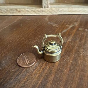 Vintage solid brass teapot trinket, gold miniature teapot removable lid, Small coffee pot trinket, Antique Decor, Vintage Home Decor accent