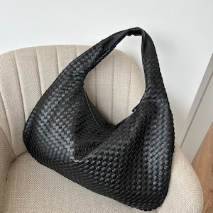 Luxury Knot Handbag Woven Shoulder Bag Perfect Summer Tote Bag Vegan Leather Bag Women Oversized Handbag Minimalist Purse Mom Birthday Gift bottega veneta jodie dupe bag black knoten tasche designer stylish gift for mom