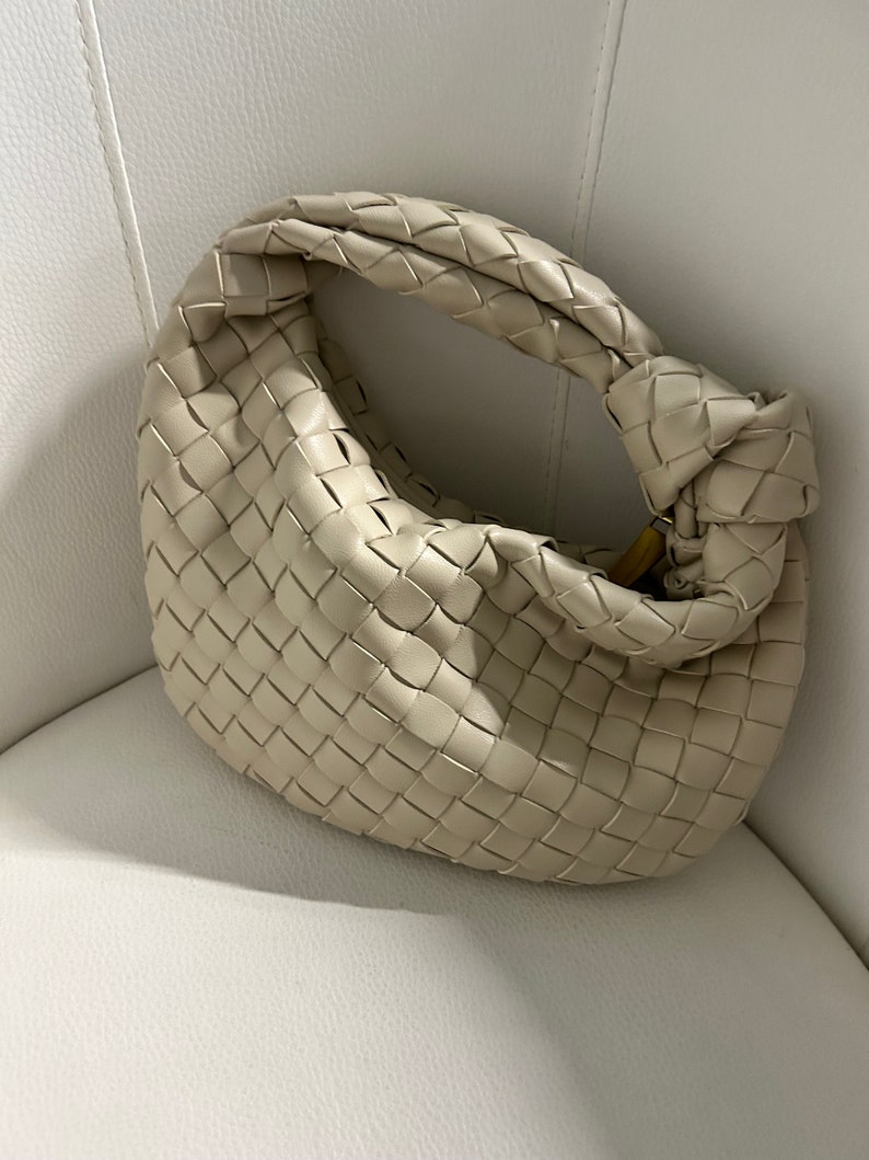 Woven Style Knot Clutch Bag Interwoven Dumpling Bag Women Small Designer Clutch Bag Interwoven Designer Purse Designer Dupe Knot Woven Bag Bottega Veneta Jodie inspired by designer stylish woman purse ideal as a gift