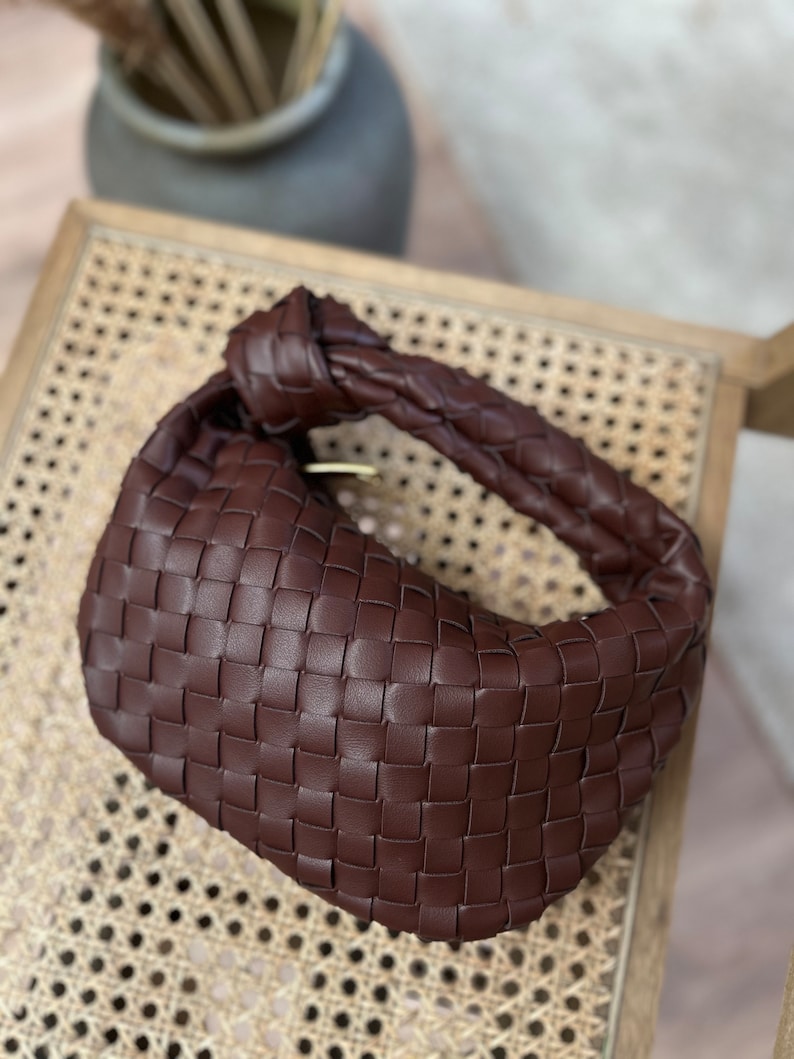 Bottega Veneta Jodie Dark Brown Bag with top handle, luxury vegan leather woven knot bag with zip fastening
