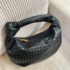 Dumpling Bag for Women in Black Woven Knot Bag Slouchy Zipper Shoulder Bag in Black Trendy Tote Hobo Summer Clutch Birthday Gift for Mom zdjęcie 2