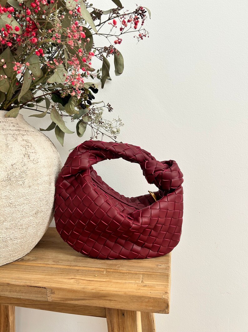 Bottega Jodie bag for women, Designer Dupe Bag Woven Style Knot Clutch Bag for Women Small Dumpling Bag Women Designer Inspired Knot Bag Women Small Purse Gift for Her, Knotentasche, Tasche Knoten