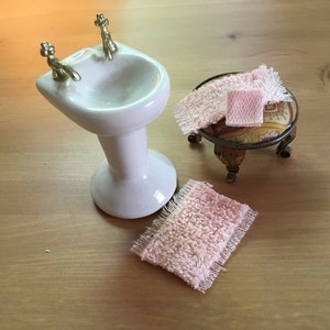 sinkmat, hand towel, washcloth pink or yellow fluffy terrycloth hand sewn dollhouse scale 1:12