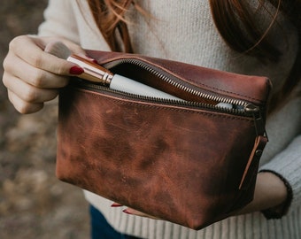 leather cosmetic pouch