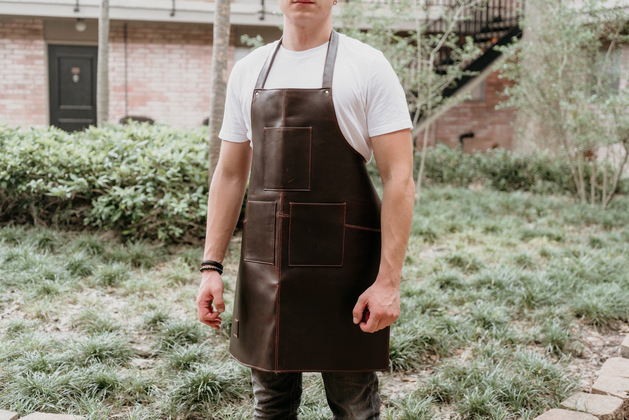 ✓Professional Leather Hairdressing Barber Apron Cape Barber Hairstylist