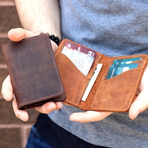 Cartera de cuero personalizada, cartera minimalista, cartera de cuero para hombre, cartera para hombre, cartera para padrinos de boda, cartera delgada, regalo de aniversario para hombres