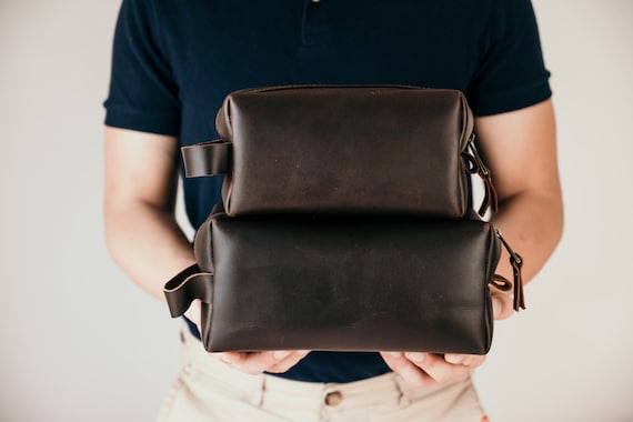 Custom Groomsmen Gift, Leather Doop Kit Bag, Leather Toiletry Bag, Gift for Groom, Gift for Groomsmen, Gift for Father, Gift for Boyfriend