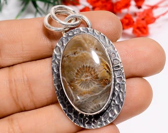 Oval Fossil Koralle Anhänger: Oxidierte Sterling Silber Boho Halskette