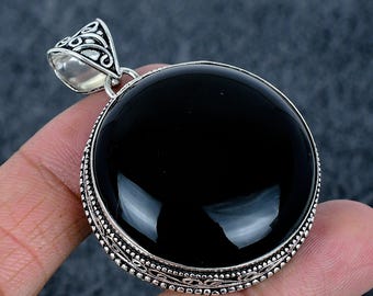Colgante de plata esterlina con ónix negro: joyería oxidada hecha a mano