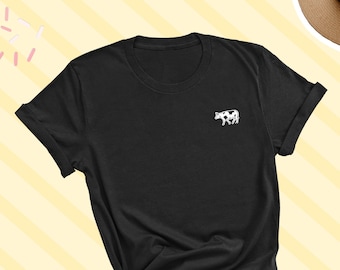 牛のシンプルなシャツ、かわいい牛のシャツ、牛好きのシャツ、牛を描くギフトTシャツ、牛好きのギフト、牛好きのデザインTシャツ、牛好きのユニセックスシャツ