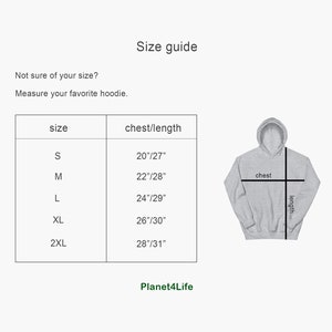 K&ouml;nnte beinhalten: Gr&ouml;&szlig;entabelle f&uuml;r einen Hoodie mit Ma&szlig;en in Zoll f&uuml;r Brustumfang und L&auml;nge. Die Tabelle zeigt die Gr&ouml;&szlig;en S, M, L, XL und 2XL mit den entsprechenden Brust- und L&auml;ngenma&szlig;en. Die Tabelle ist mit "Gr&ouml;&szlig;en&uuml;bersicht" und "Planet4Life" beschriftet.