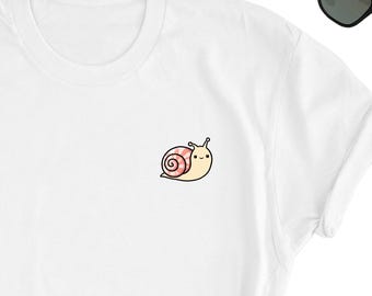 Snail Icon Unisex Tee, Super Cute Snail Graphic T-Shirt, Funny Simple Snail Shirt, Minimalist Snail Top, Snail Lover Gift, Casual Snail Tee
