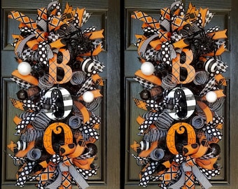 Halloween Door Swag Wreath: Spider & Boo Decor
