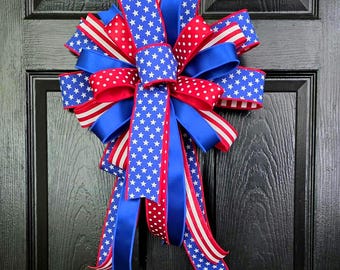 Noeud patriotique, décoration rouge, blanc et bleu, décorations des fêtes de l'indépendance
