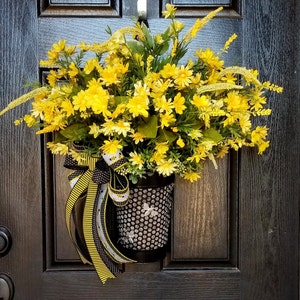 Wreaths for Front Door, Summer Wreaths for Front Door, Summer Door Basket, Bee Door Wreath, Bucket Wreath, Summer Wreath, Year Round