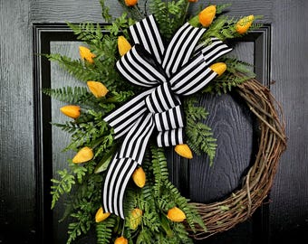 Couronne de tulipes pour porte d'entrée : décoration florale printemps-été