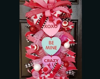Couronne de Saint-Valentin pour porte d'entrée, décoration coeur de bonbon