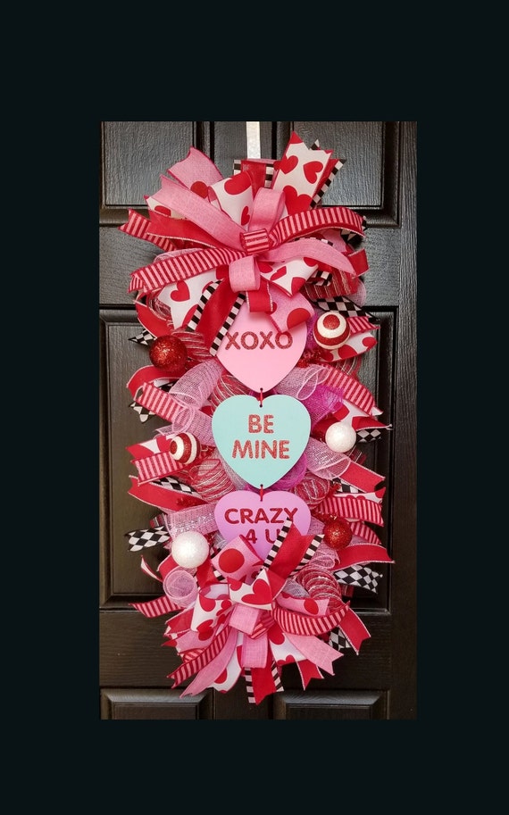 Valentine Wreath, Valentines Day Wreath, Valentine Wreaths for Front Door,  Valentine Swag, Heart Wreath, Valentine Decor, Heart Decor, 