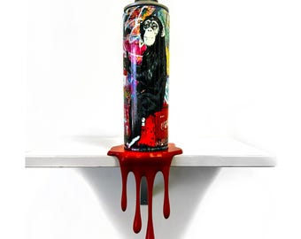 Escultura de lata de aerosol rota con diseño de mono pintor de grafiti y salpicaduras de plástico. Decoración urbana para mesa o pared. Regalo ideal para él.