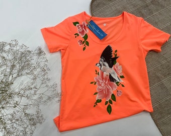 Hand painted trendy T-shirt for women, Original bird and flower painting on clothes, Modern and trendy T-shirt painting flower design