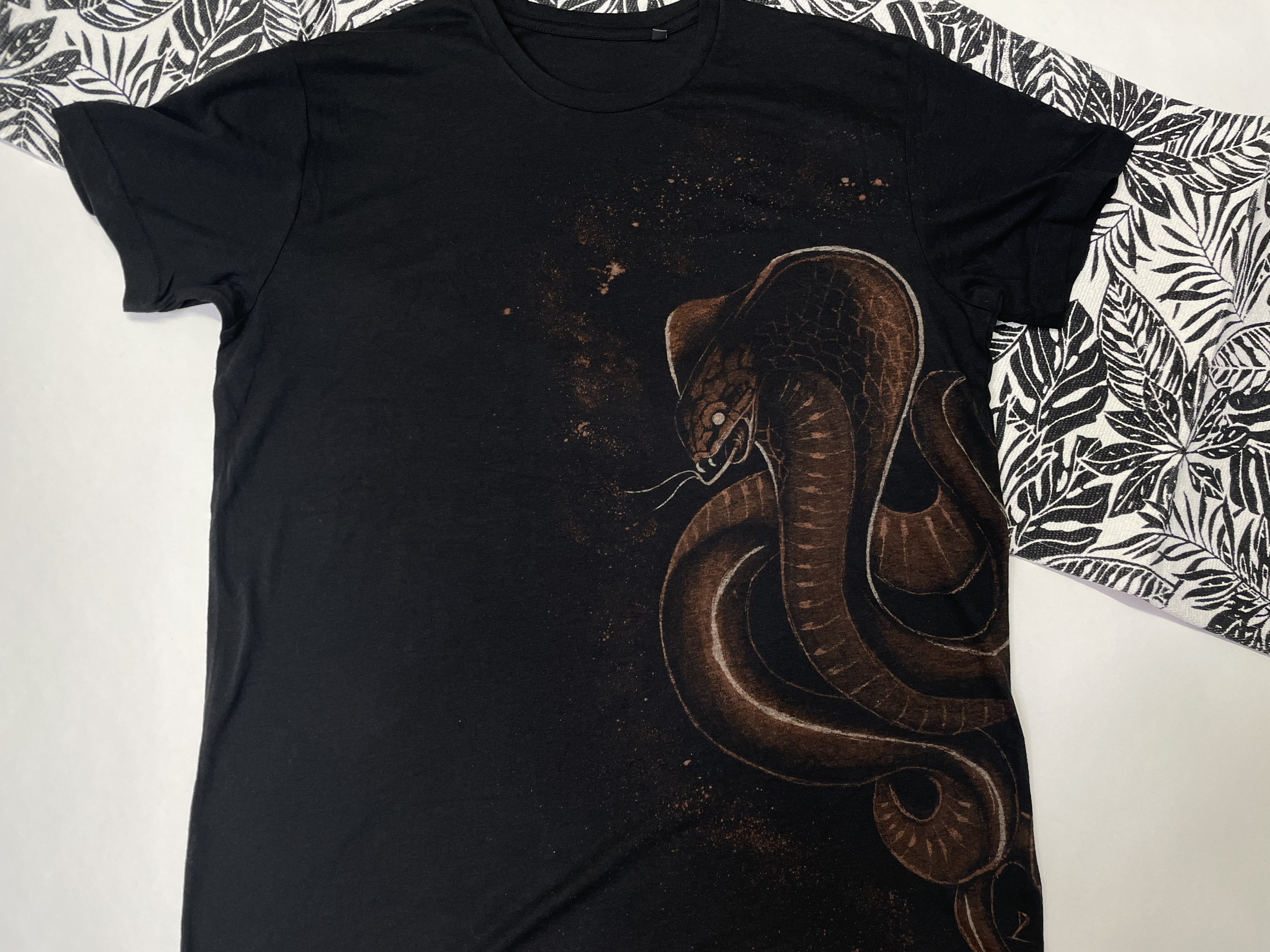 Bleached Snake Shirt Unisex , Bleach Drawing Shirt, Snake Bleach Tee ...
