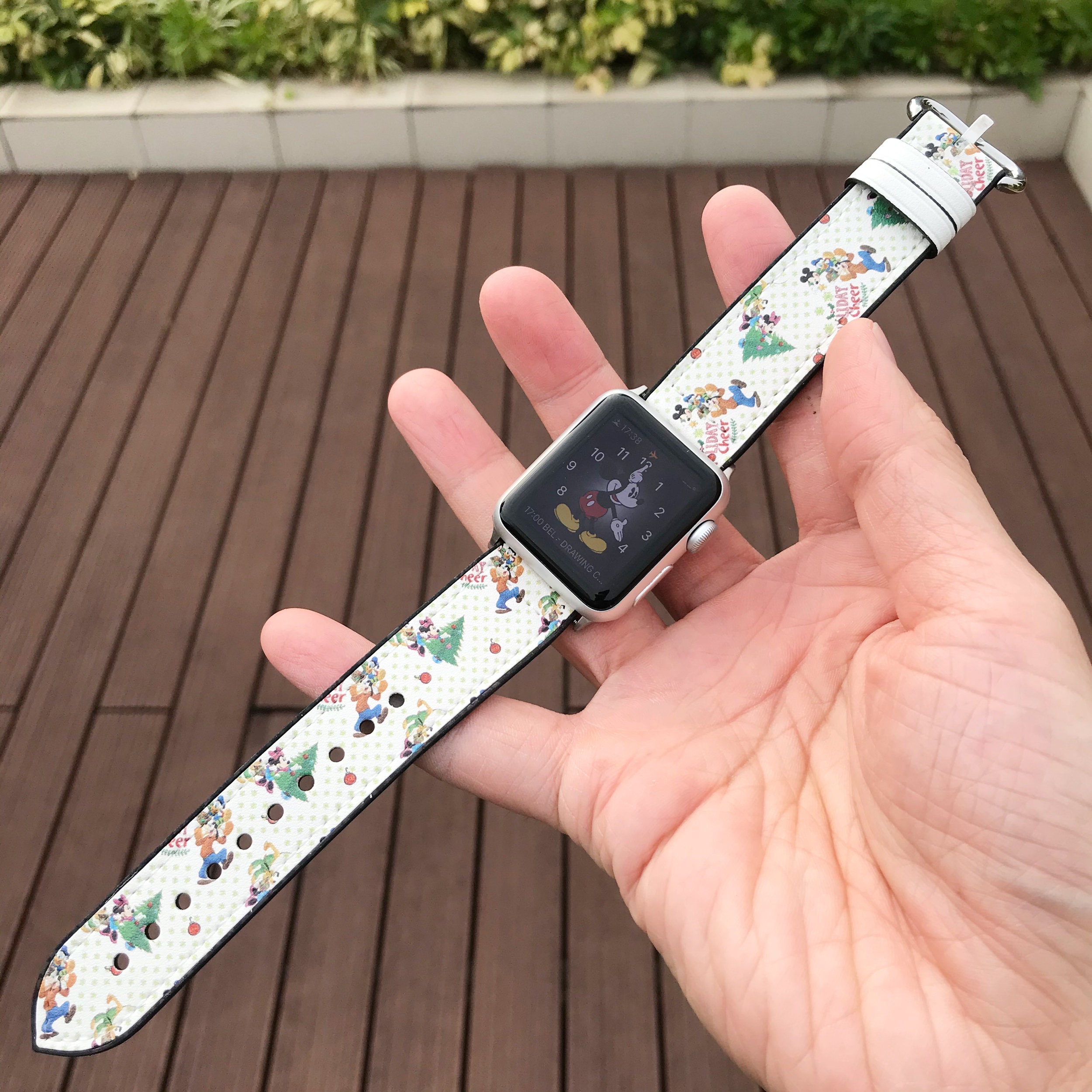 ☆US Disney Parks☆Apple Watchストラップ ドナルドダック Amazon.co.jp: ドナルドダック コンパチブル Apple Watch バンド