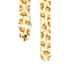 Apple Watch Band 38 40 41 mm and 42 44 45 49 mm for All Series, Theme Park cartoon character tigger Silicone strap floral flower k277