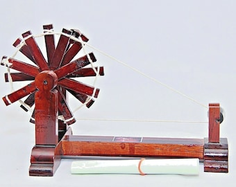 Rueda giratoria de madera hecha a mano - Gandhi Charkha de tamaño pequeño /mediano