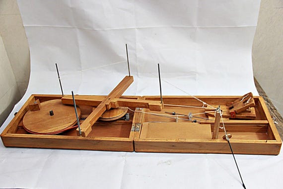 チャルカ紡ぎ車 木製 手作り | カディ糸紡ぎ機 | 持ち運び可能な