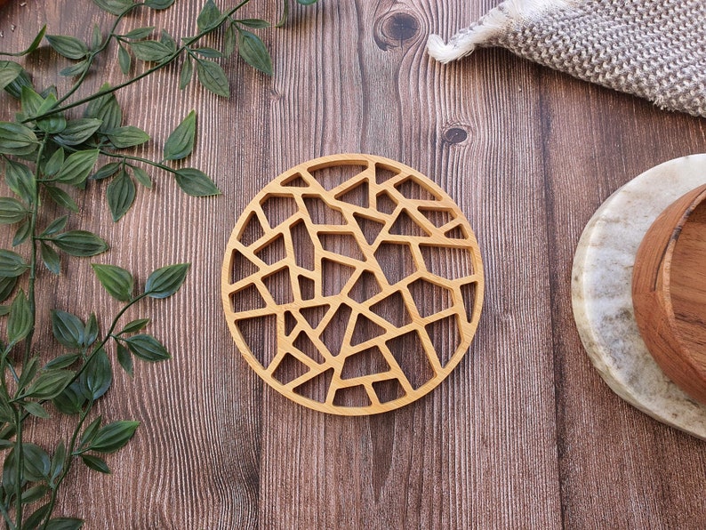 Bamboo Heat Mat, By New Living, Modern Design Bamboo Trivet Set, 15cm Diameter, Heat Resistant Mat, Pot and Pan Mat image 2