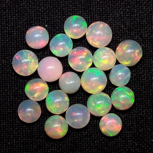 100% naturalny etiopski opal okrągły luźny kamień szlachetny cena hurtowa okrągły kaboszon 4 mm do 6 mm. Wielokolorowy opal ognisty, kalibrowany opal w kształcie kaboszonu, partia.