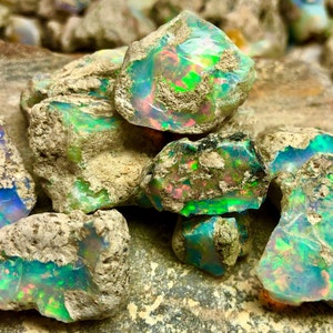 Ruwe opaal, natuurlijk multi-fire ruw kristal, (100 karaat-20 gram). Opaal ruw ruw 100% vuuropaal ruw partij, opaal ruw opaal ruw bulkpartij,