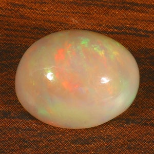 Opale etiope sciolto Pietra preziosa Cabochon di fuoco appariscente, 14x11x8 mm. 6.60 Crt. multi fuoco Ottobre Birthstone Jewelry Making.