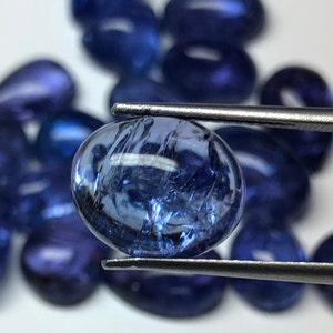 Natural Tanzanite cabochon, 10-12 MM. loose Gemstone Smooth Hand polished tanzanite Cabochon Oval Shape. 1 Pcs. Cabochon For Jewellery.