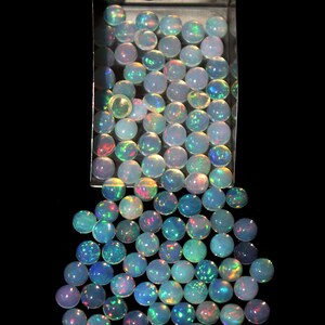 Opala opala calibrada a fogo, 7x7 MM. Opala etíope em formato redondo, preço de atacado, lote de opala multicolorida, joias de opala em tamanho de anel.