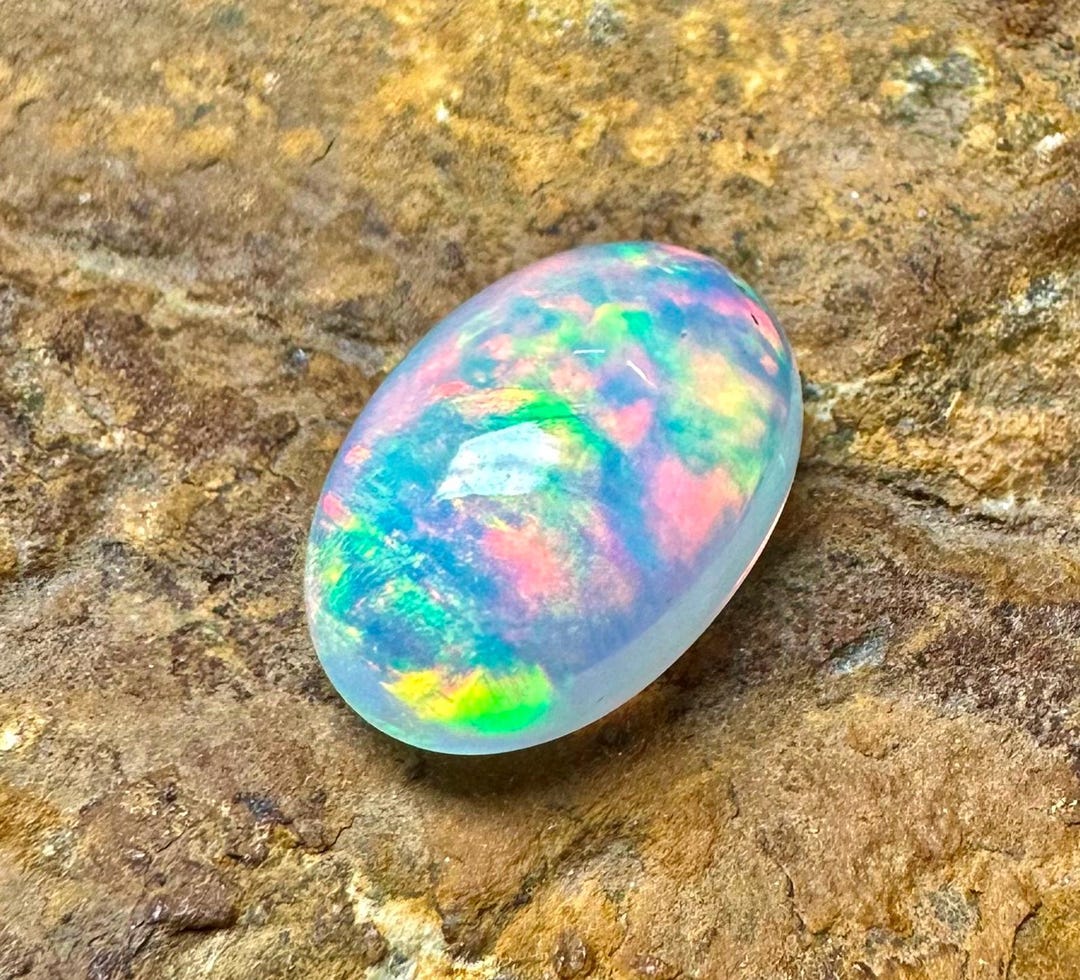 Ethiopian Green Multi Fire Opal Cabochon, 3.15 Cts, 14x10x6 MM.