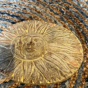 New Design Large Sun and Moon Plaque Mold Hand Brushed Latex Mould for Plaster or Concrete
