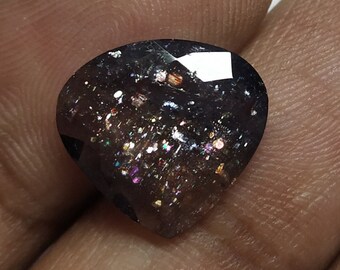 Gema de piedra solar iolita facetada en forma de corazón, 3,55 quilates