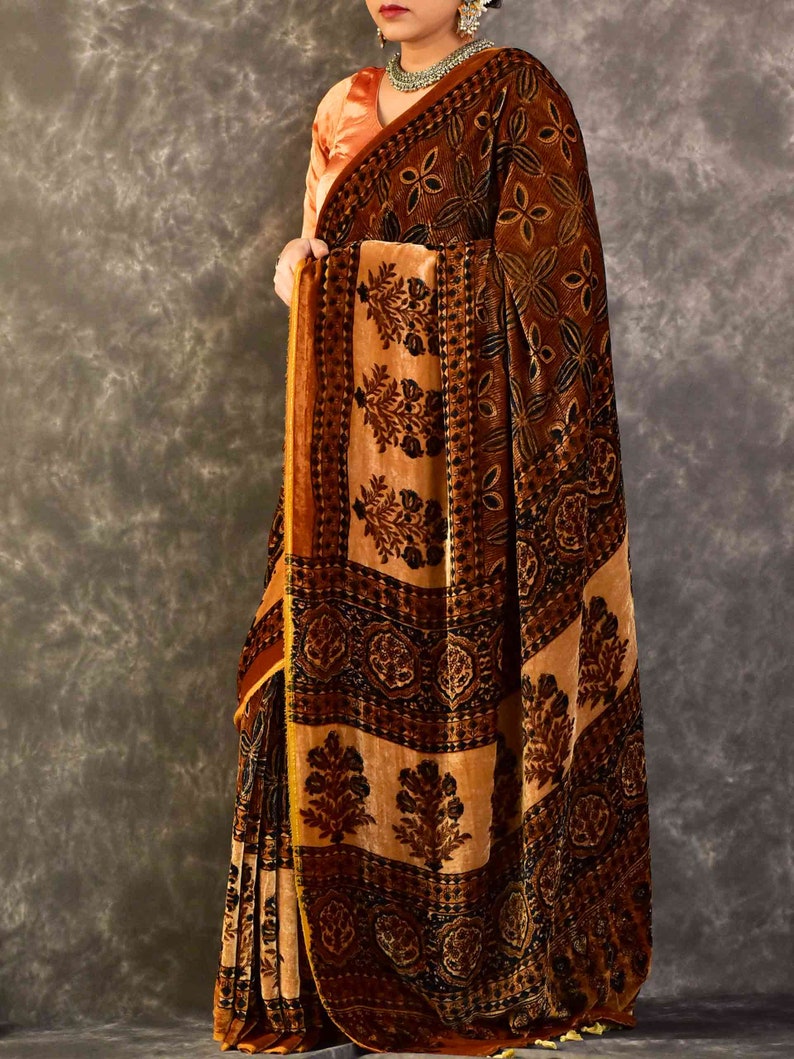 Mohini Ajrakh Silk Velvet Saree image 3