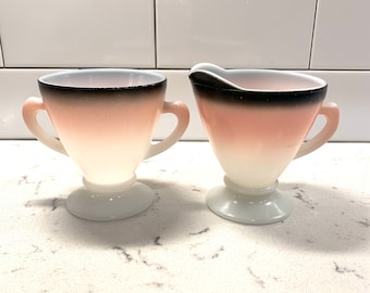 Vintage Hazel Atlas Rosa y negro Footed Sugar and Creamer, plato, vajilla, mediados de siglo, 1940-1950