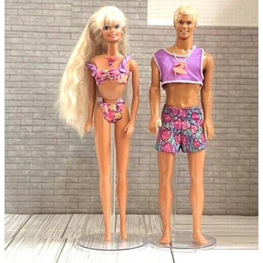 Barbie Roupas e Acessórios - Conjunto Tropical Barbie e Ken :  : Brinquedos e Jogos