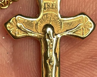 Crucifix en argent romain - fini en or 24 carats