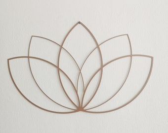 Rose Gold Wanddekor, Lotus Metallwandkunst, Minimal Lotus Metallschild, modernes Wohnzimmer Dekor, über dem Bett Dekor, Yoga Studio Dekor