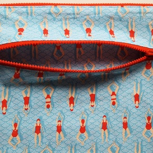 Wetbag für Schwimmerinnen mit Innenfutter aus beschichteter Baumwolle. Versandfertig Bild 3