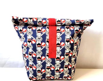 Large lunch bag with coated cotton lining. Ready to ship.